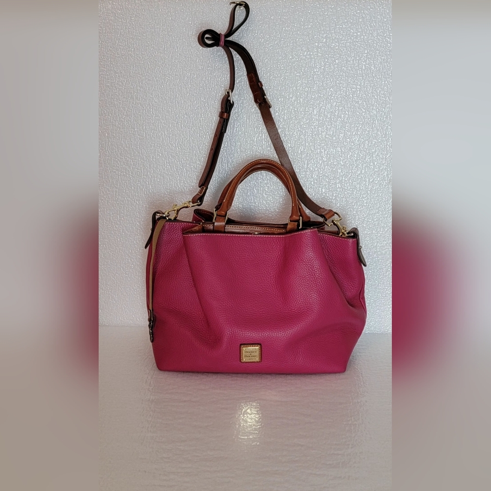 Dooney & Bourke Medium  Pink Leather Tote Bag LIKE NEW PERFECT CONDITION